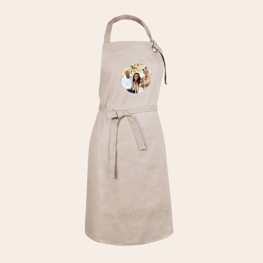 Apron Beige personalized apron with a custom printed family photo in a circular design