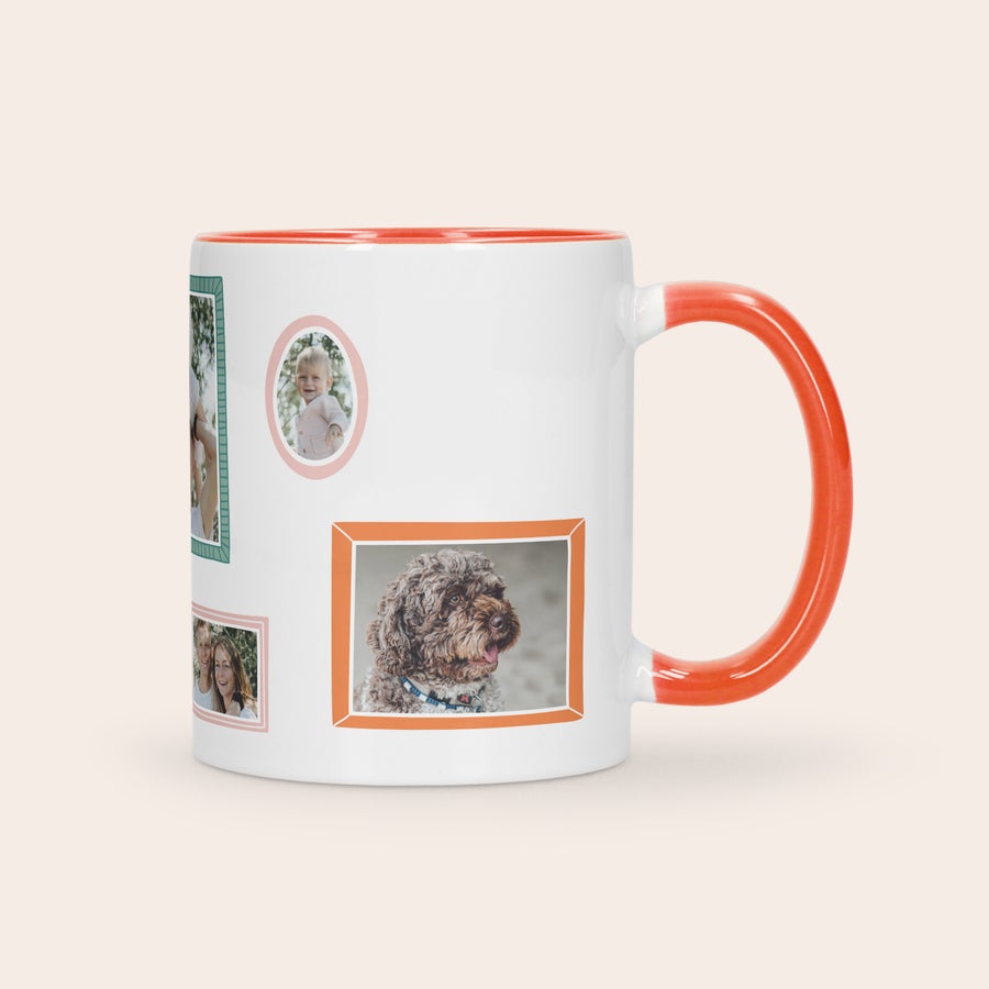 Farbige Tasse Bedrucken Personalisierte Keramiktasse mit farbigem Henkel und Rand, bedruckt mit einer Fotocollage von Haustier und Familie