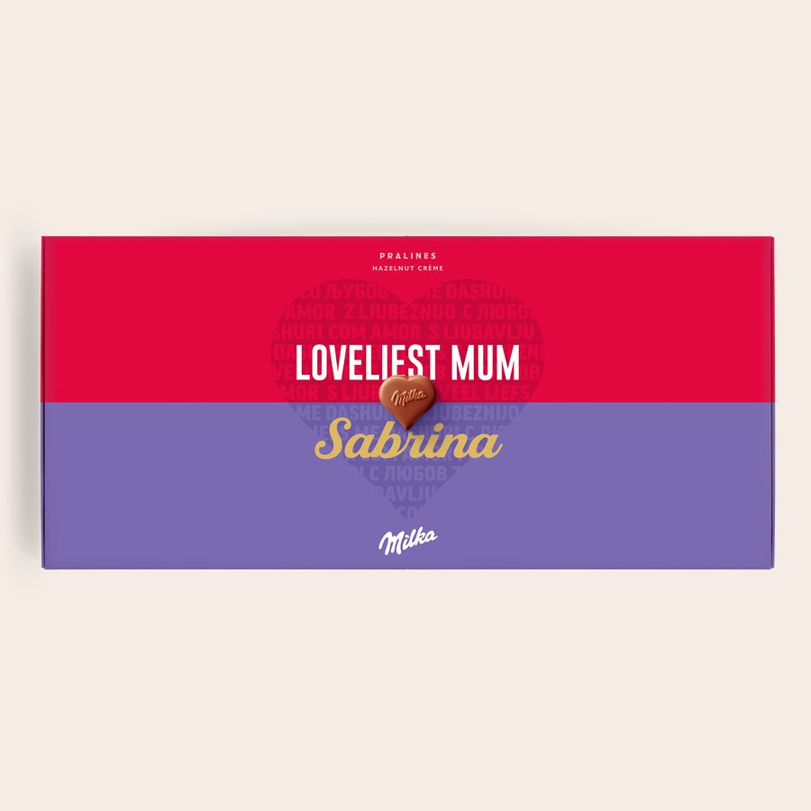 Personalizovaná Milka - Láska Personalizovaná darčeková krabička Milka s čokoládovými srdiečkami, s potlačou mena Sabrina a textu Loveliest Mum.