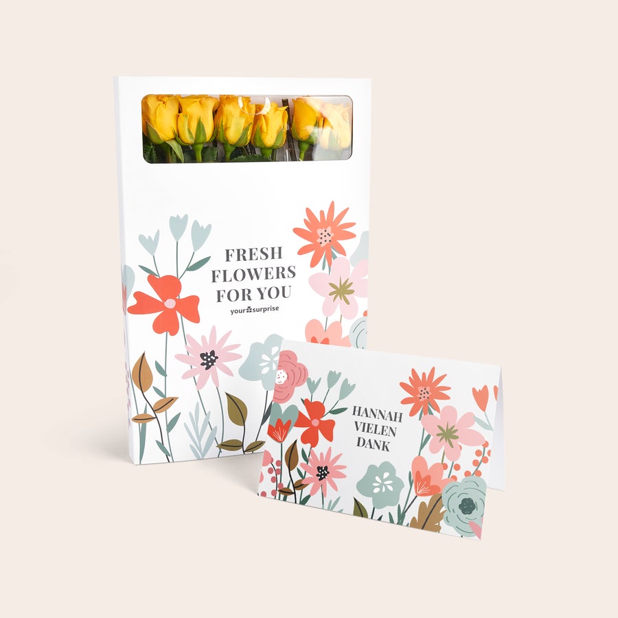 Briefkastenrosen Gelbe Briefkastenblumen in einer floral bedruckten Box mit personalisierter Karte "Hannah vielen Dank".