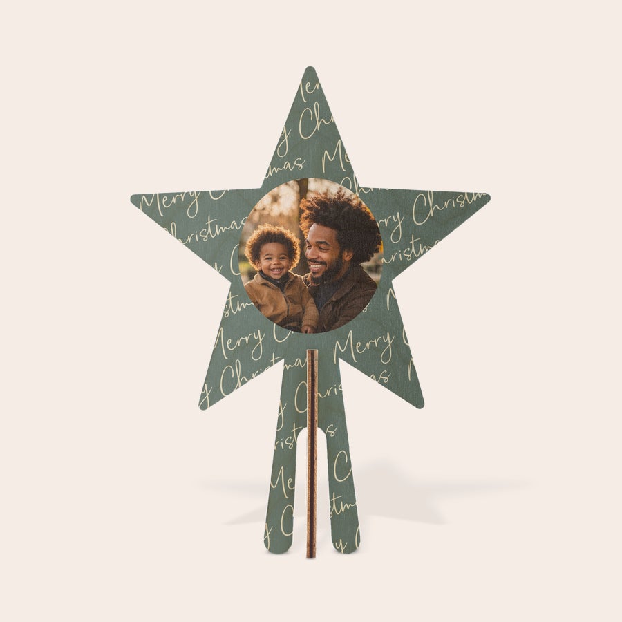 Árvore de Natal artificial com topo de estrela de madeira personalizado Enfeite de madeira estrela para mini árvore de Natal, estampado com foto e mensagens festivas, um enfeite de madeira personalizado.