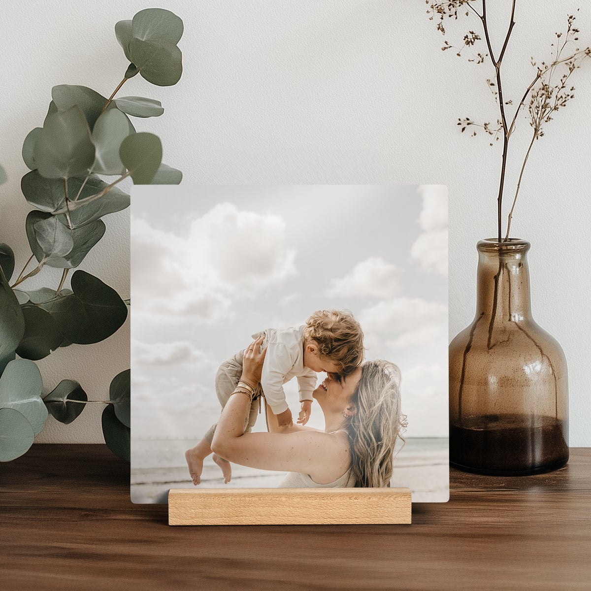 Drewniana płytka fotograficzna z nadrukiem i podstawką - kwadratowa