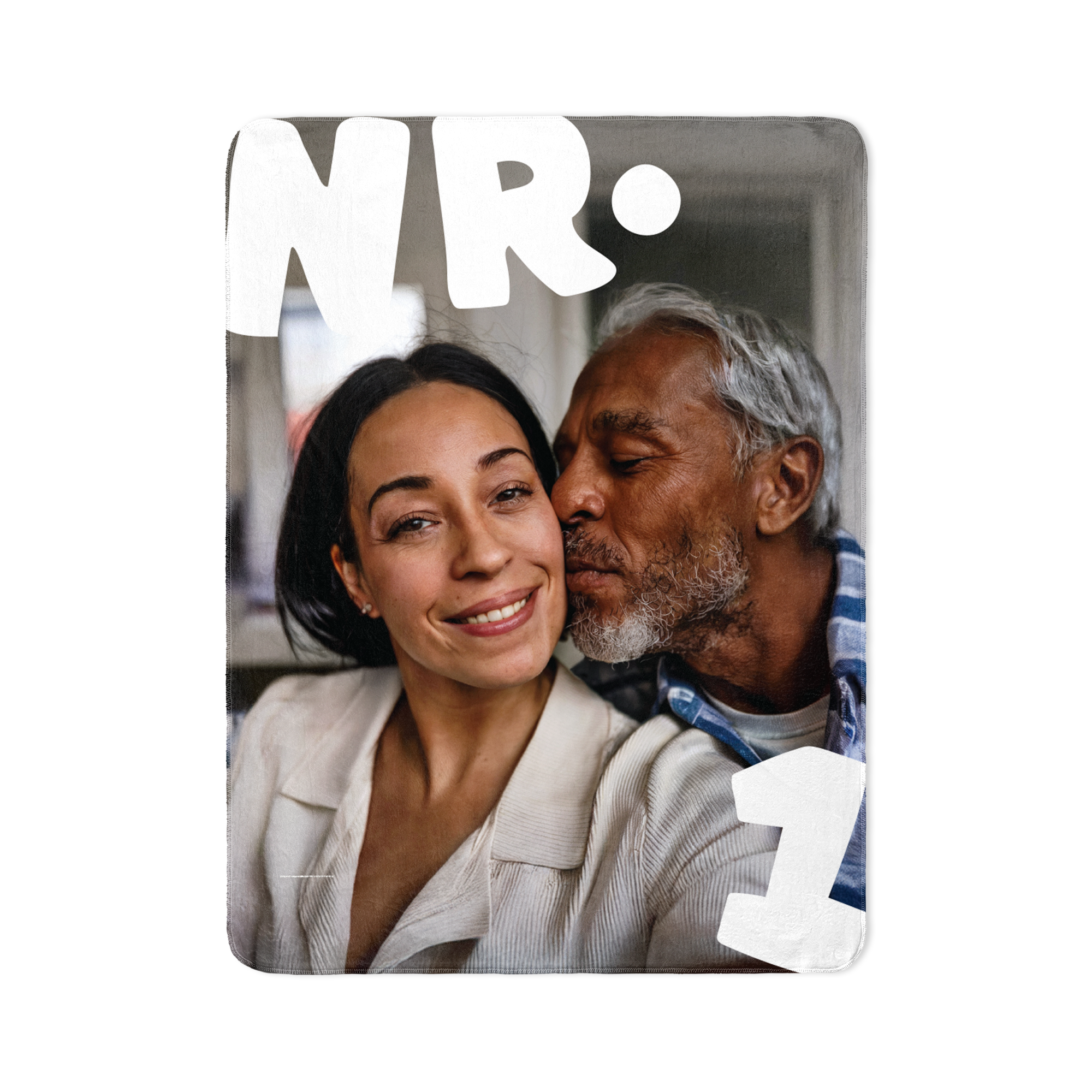 Fleece photo blanket printed with a smiling couple and the text NR 1 to get cosy