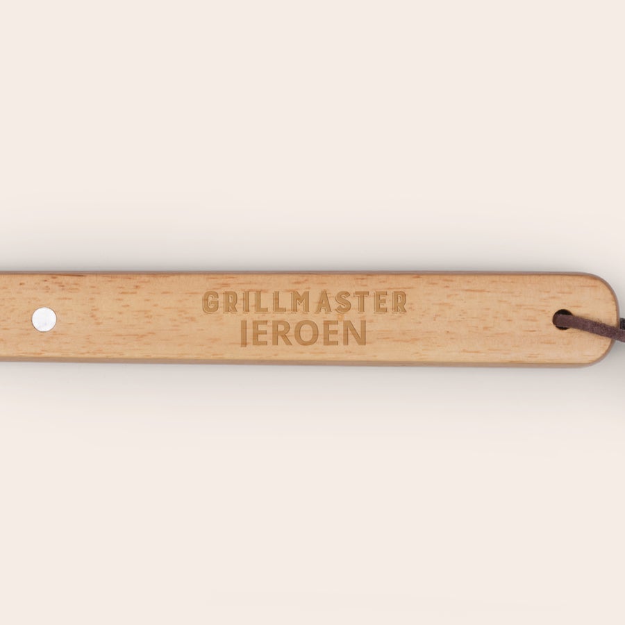 Utensílios para churrasco personalizados Garfo de churrasco personalizado com nome gravado "Grillmaster Jeroen" para entusiastas do churrasco.