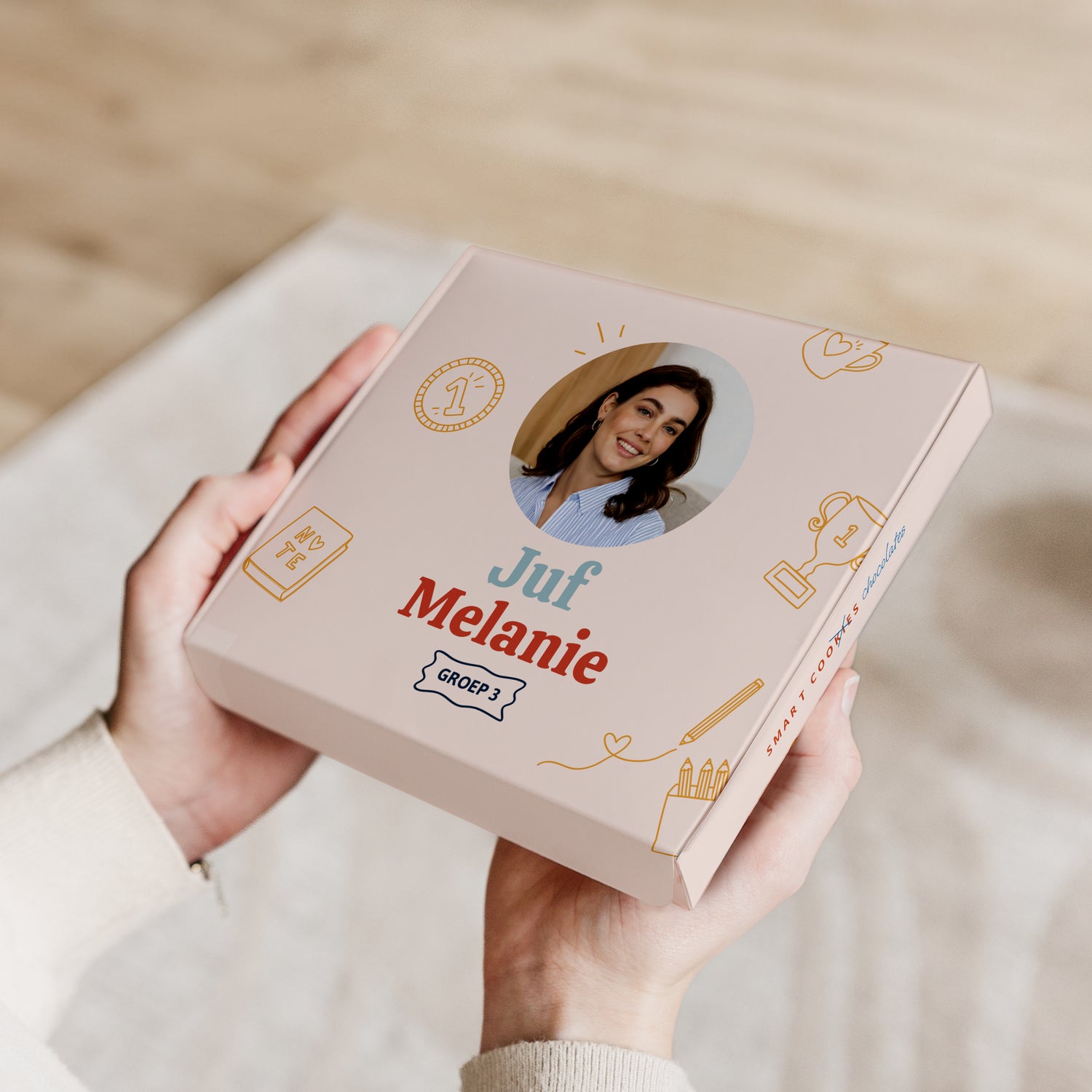Milka Pralines - Juf/Meester - Bloemetjes - 110 gram afbeelding 1