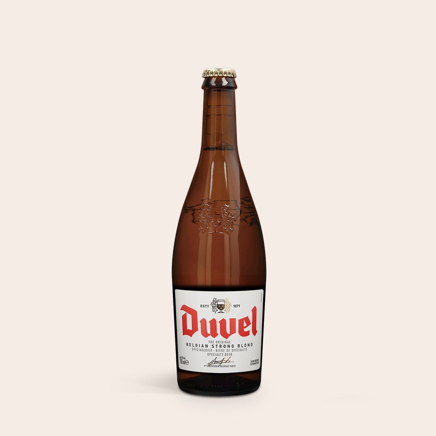 Personalised Beer - Duvel Moortgat A Duvel Belgian Strong Blond beer bottle, customizable as a special beer gift with a personalized label or in a wooden case.