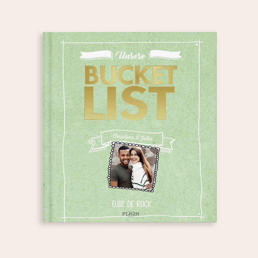 Personalisiertes Bucket List Buch für Paare Pärchen Bucket List Buch grün mit Foto und Namen "Christian & Julia" auf dem Cover gedruckt