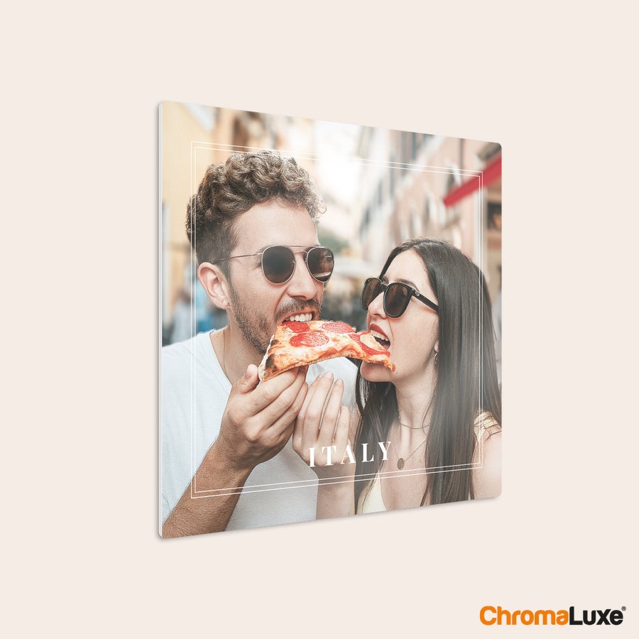 Aluminium photo panel Chromaluxe aluminium photo print of a couple eating pizza in Italy printed with a custom photo