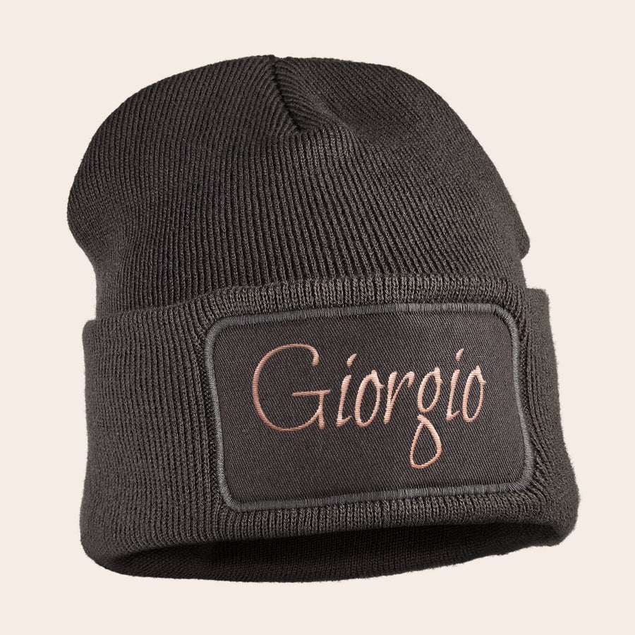 Cappello ricamato Berretto cool grigio scuro con nome ricamato Giorgio in rosa, per mantenere le orecchie calde