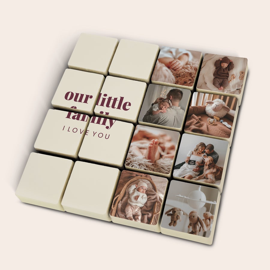 Puzzle di Cioccolato con Foto Cioccolatini a praline personalizzati con diverse foto e il testo "our little family I LOVE YOU", una sorpresa dolcissima stampata con foto.