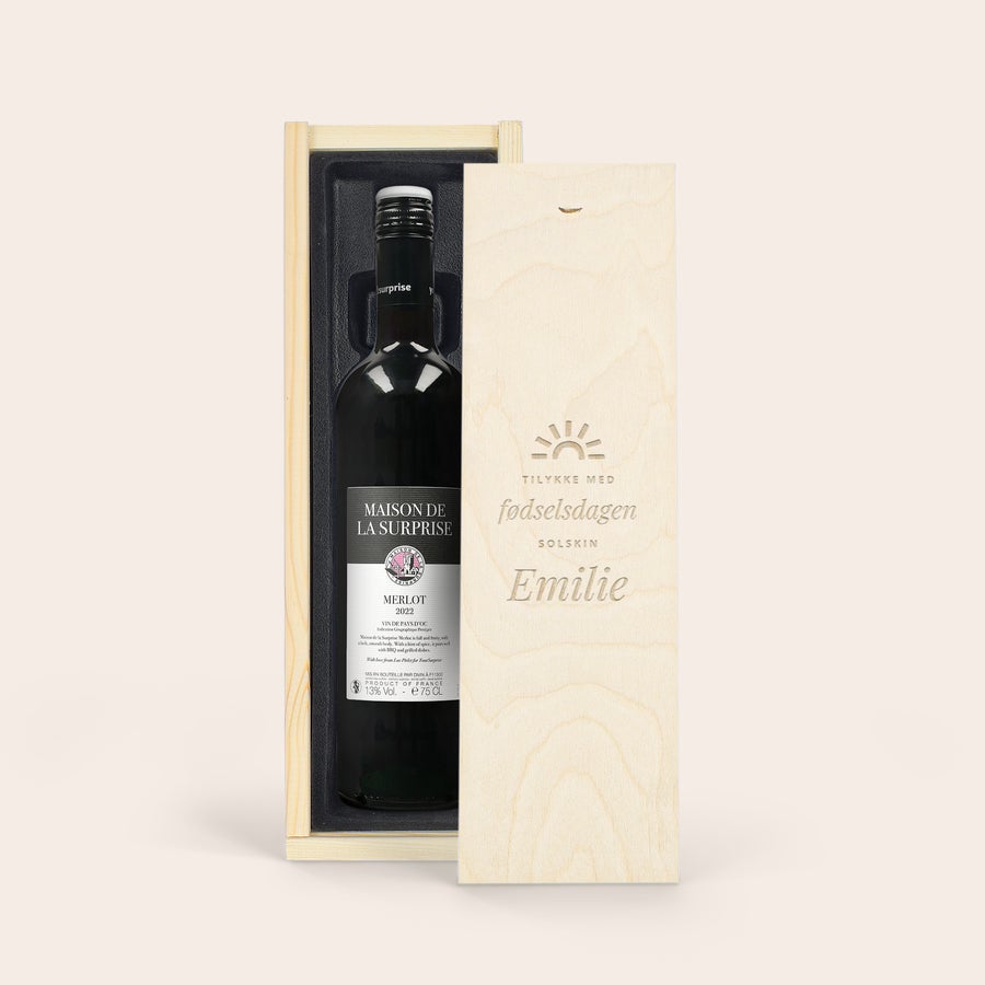 Rødvin med personlig etikette - Maison de la Surprise Cabernet Sauvignon Rødvin med personlig etikette - Maison de la Surprise Cabernet Sauvignon