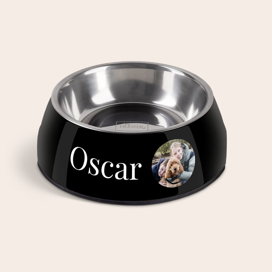 Castron pentru hrănirea câinilor Bol personalizat negru pentru animale de companie cu nume Oscar și o fotografie printată, ideal pentru hrană.