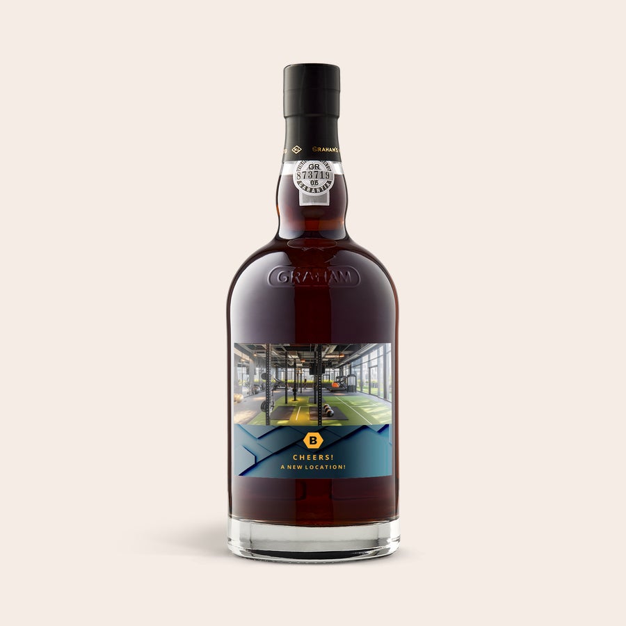 Graham's Personalizzato - The Tawny Reserve Bottiglia di Graham The Tawny Reserve con etichetta personalizzata con foto di palestra e testo Cheers