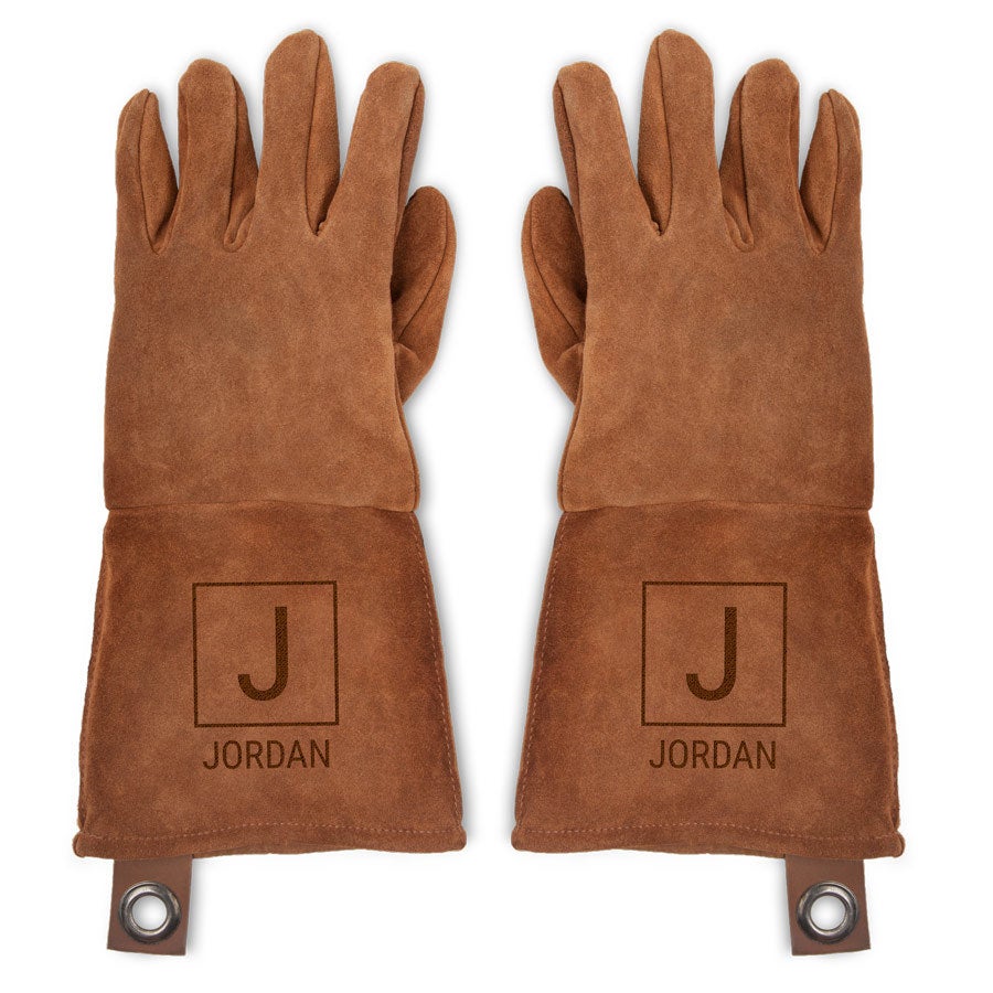 Personalised leather BBQ gloves Personalised leather BBQ gloves