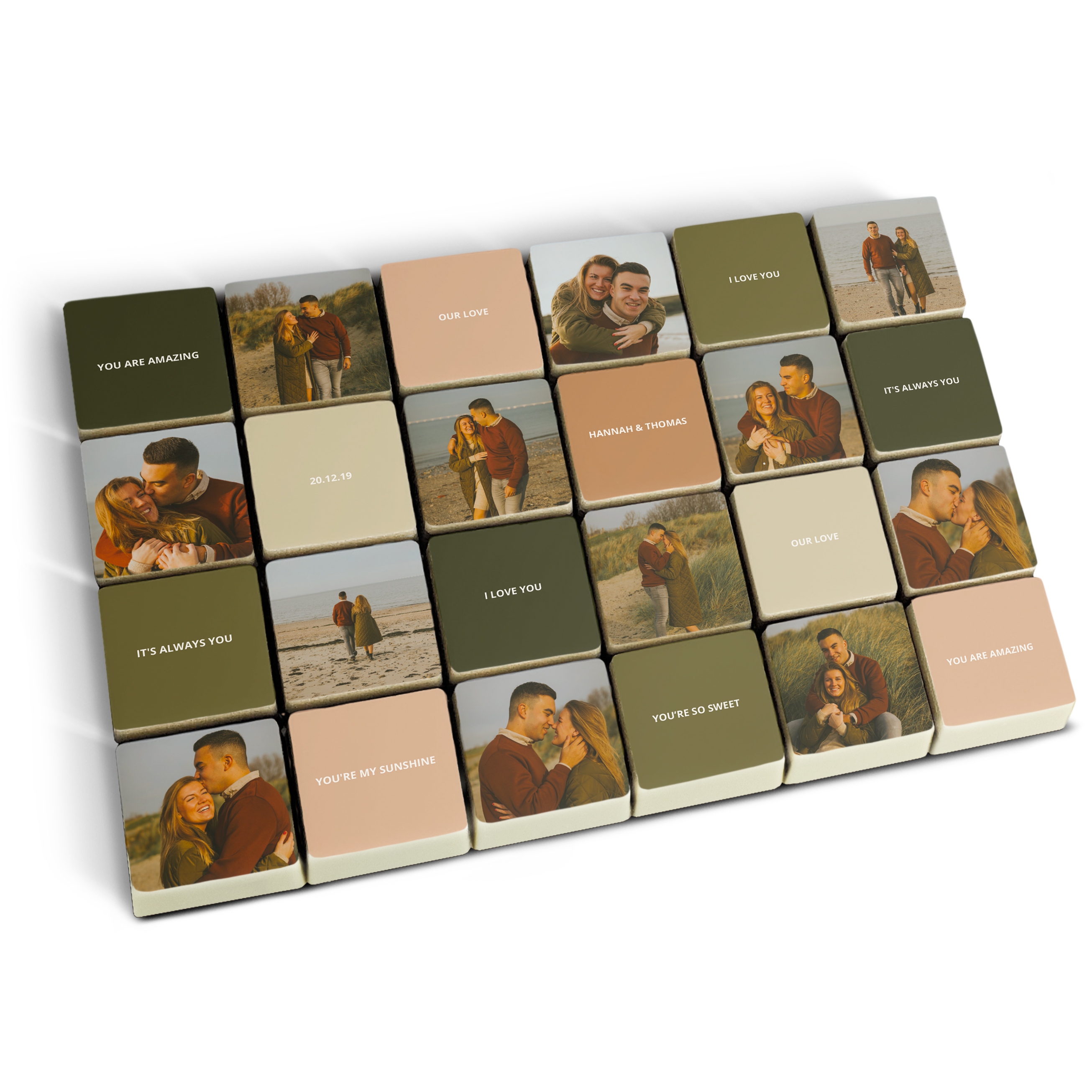 Puzzle de 24 chocolats personnalisés avec des photos imprimées et des messages d'amour.