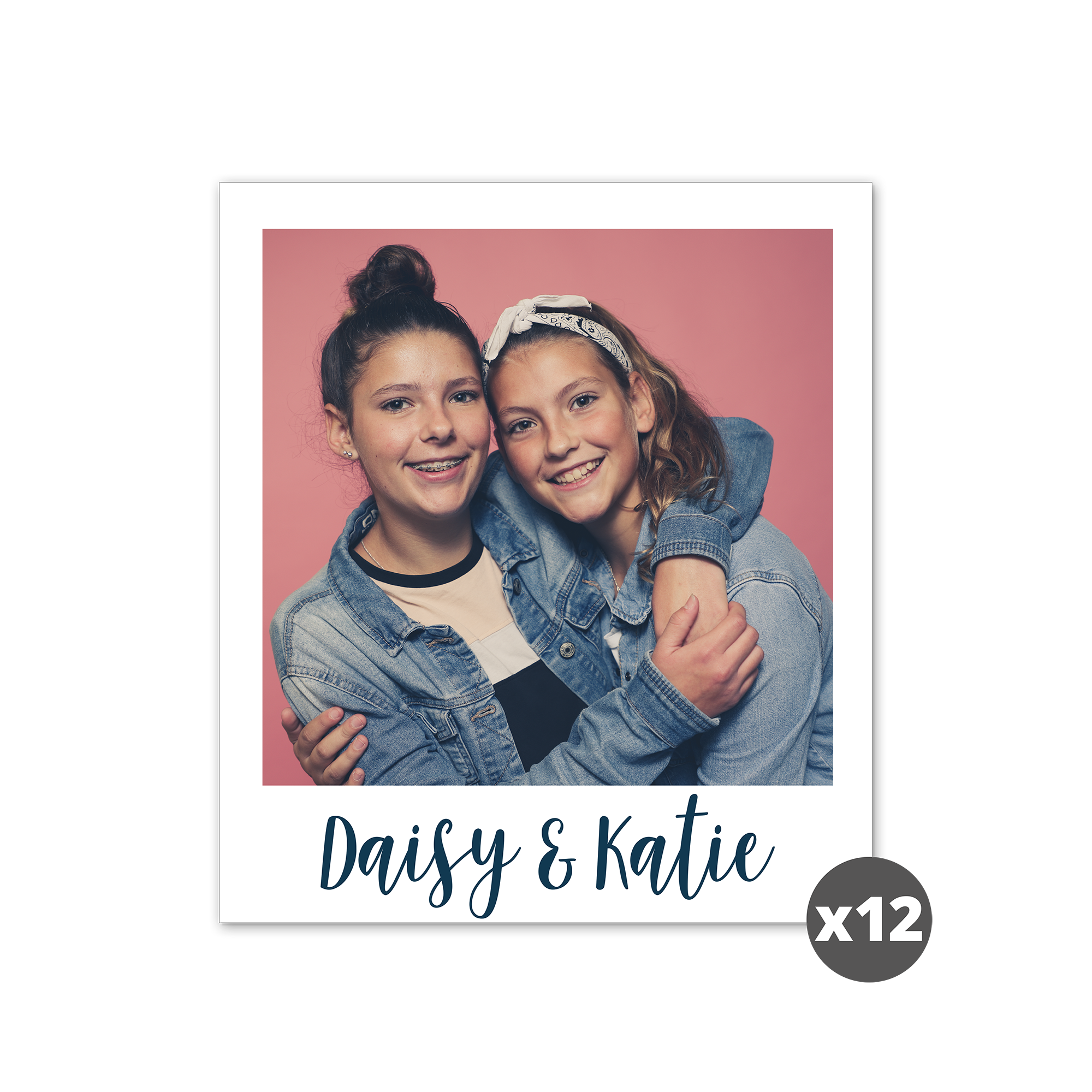 Zestaw 12 zdjęć retro z nadrukowaną fotografią Daisy i Katie oraz ich imionami