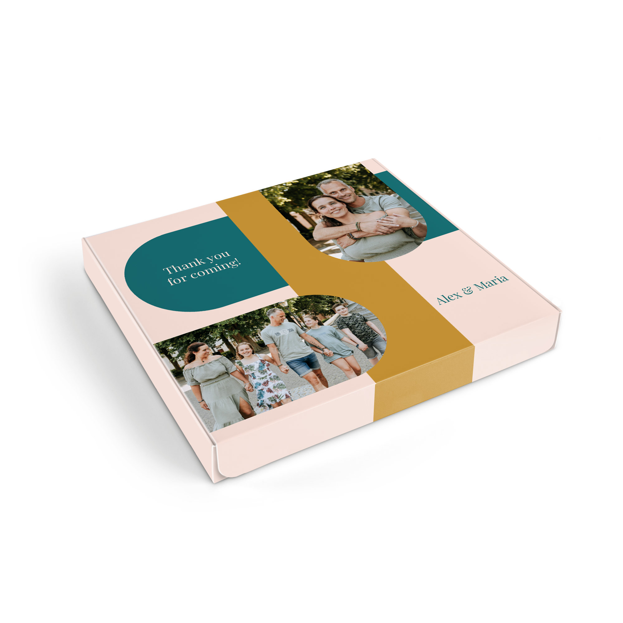 Caja de regalo personalizada con mezcla para hornear brownies, impresa con dos fotos y los nombres Alex y María.