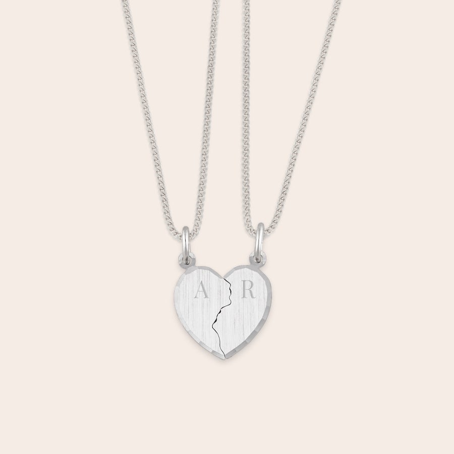 Engraved silver pendant broken heart Engraved silver pendant broken heart