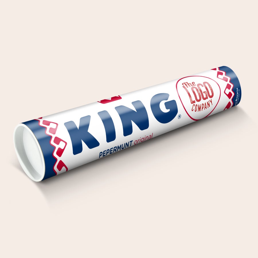 Gepersonaliseerde KING pepermunt XXL rol Gepersonaliseerde KING pepermunt XXL rol bedrukt met een bedrijfslogo en tekst 'The Logo Company'