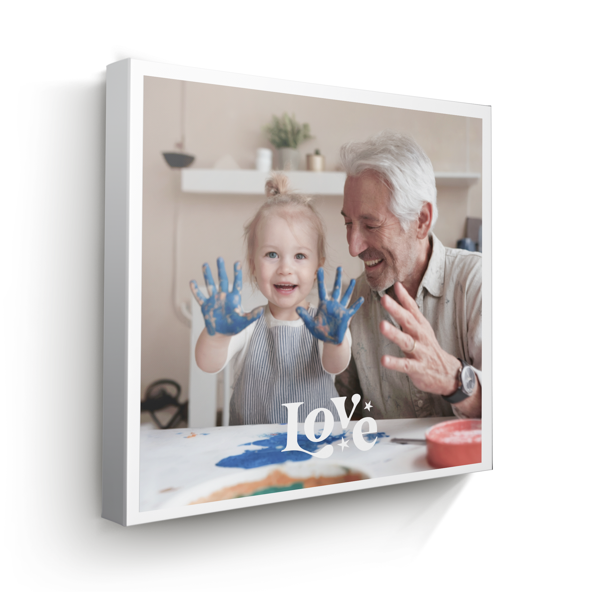 Personalizirano platno z natisnjeno fotografijo dedka in vnukinje ter napisom Love