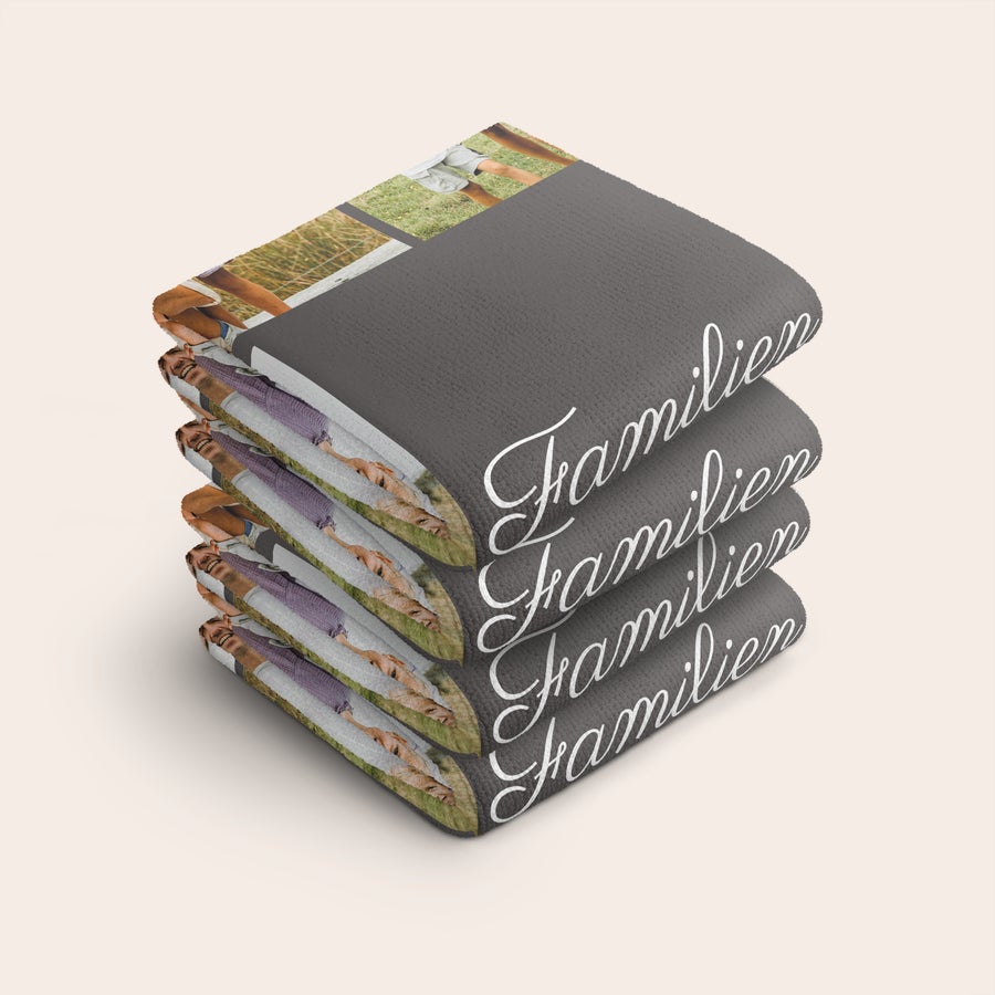Håndklæde sæt med personligt motiv Personligt gæsthåndklæde – 30 x 50 – 4 stk. med trykt foto og navnet Familien broderet.