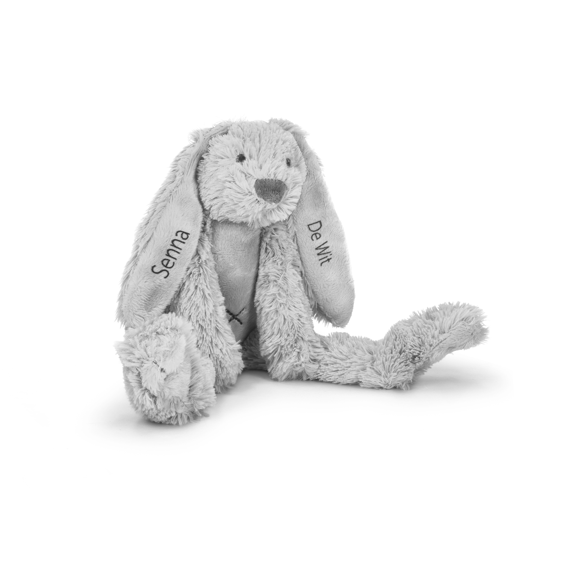 Grijze Happy Horse konijnknuffel met geborduurde namen Senna en De Wit voor lekker knuffelen.
