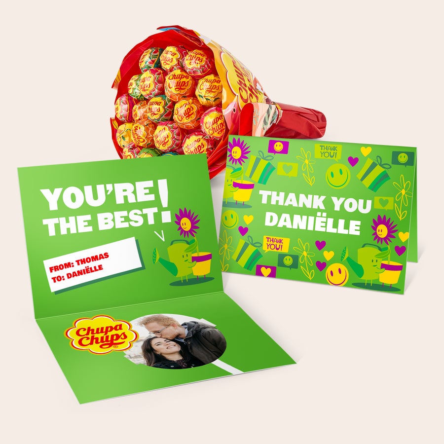 Buchet Chupa Chups cu felicitare personalizată Buchet de acadele Chupa Chups și felicitare personalizată cu o fotografie și un mesaj "Thank You Daniëlle", o surpriză dulce.