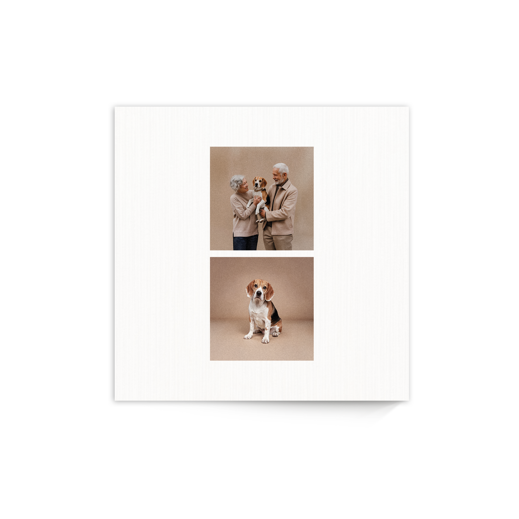 Stampa fotografica verticale personalizzata su legno, con foto di una coppia anziana che tiene in braccio un cane e una foto del cane da solo