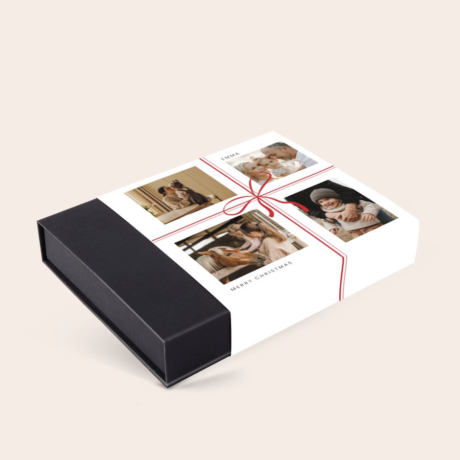 Personalizowana bombonierka - świąteczna Świąteczne czekoladki w pudełku z nadrukowanymi zdjęciami i napisem EMMA oraz MERRY CHRISTMAS