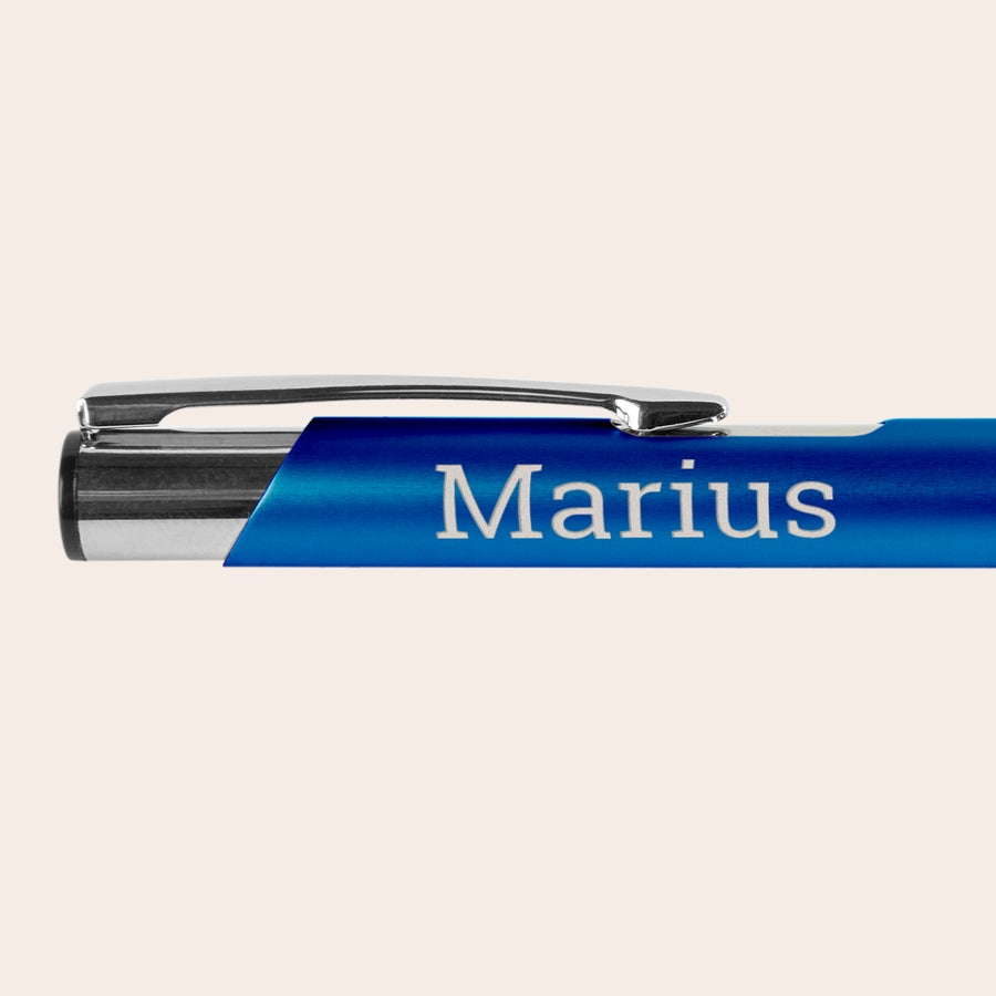 Stylo personnalisé petit prix - Viva Pens Stylo à bille bleu unique gravé avec le prénom Marius, un cadeau abordable personnalisé avec nom ou texte