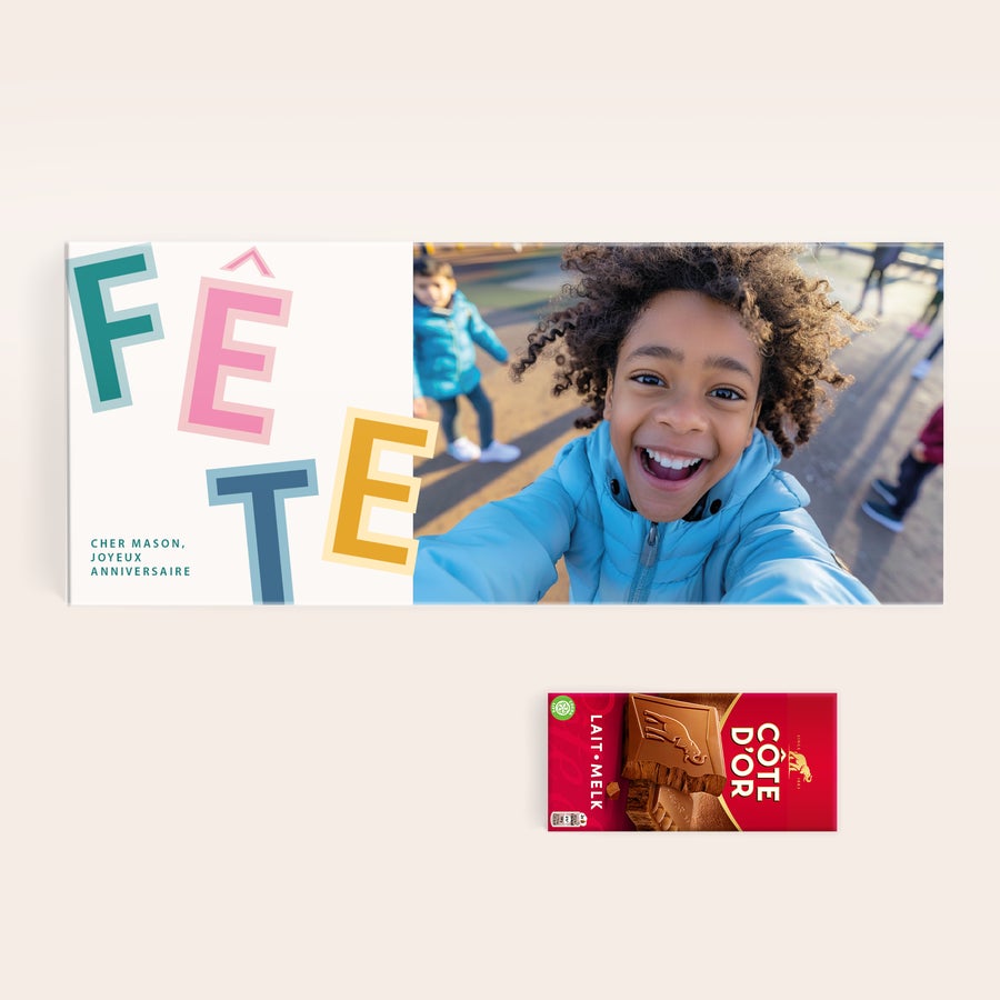 Méga tablette de chocolat Côte d'Or personnalisée Tablette de chocolat XXL Côte d'Or personnalisée - design YSP avec photo d'enfant joyeux et message imprimé "Cher Mason, Joyeux Anniversaire".