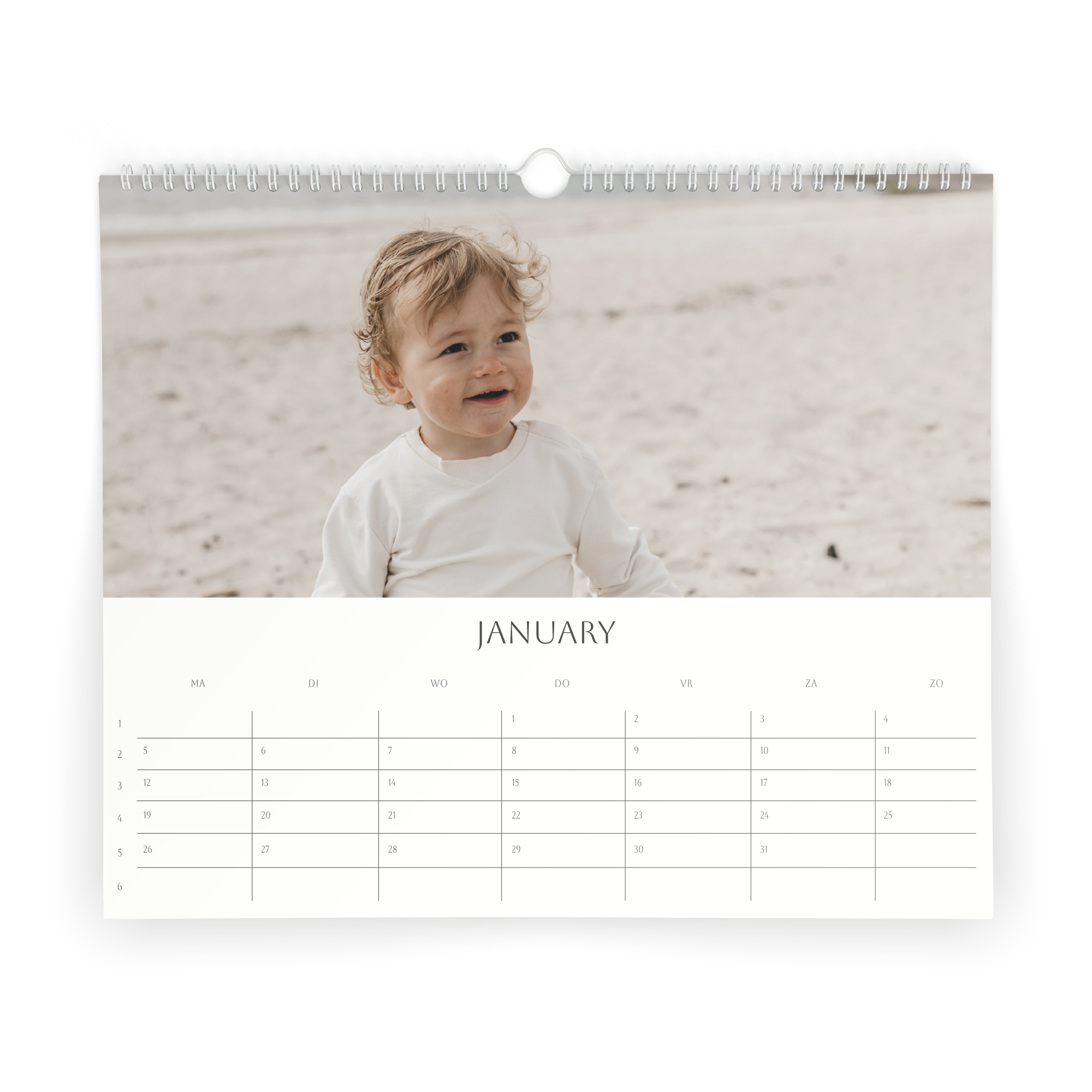 Personlig kalender for 2026 med bilde av en smilende baby, tilpasset med egne fotografier.