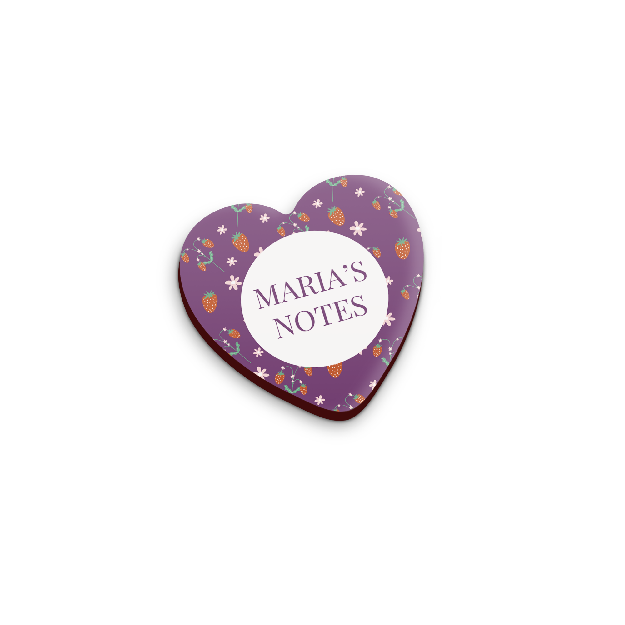 Magnet personalizat in forma de inima, cu model cu capsuni si textul MARIA'S NOTES imprimat.