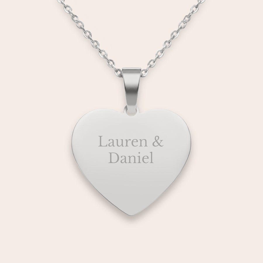 Collana con cuore inciso Collana con cuore inciso