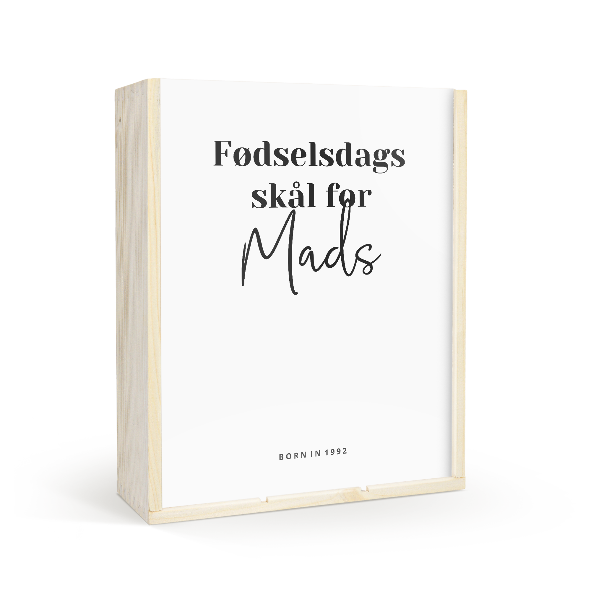 Luksus vin gave sæt med trykte låg, personliggjort med "Fødselsdags skål for Mads" og "Born in 1992" tekst.