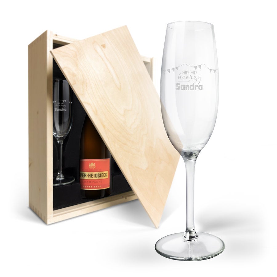 Personalised champagne gift set - Piper Heidsieck Brut (750 ml) - Engraved glasses