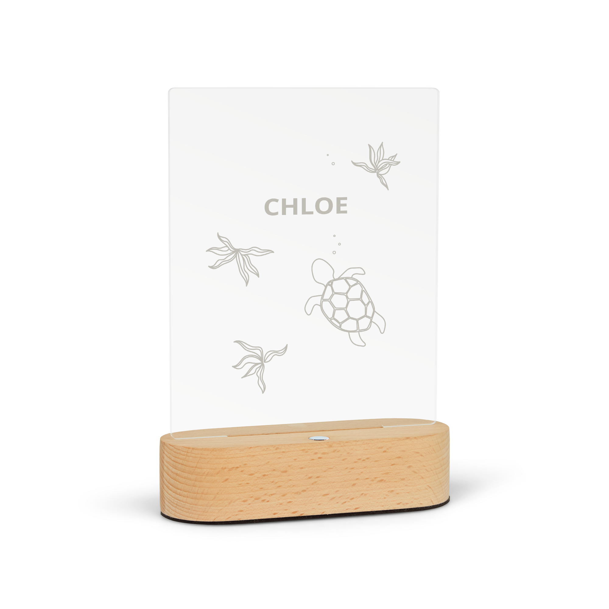 Elegante lampada personalizzata con nome Chloe incisa su base in legno e disegni marini