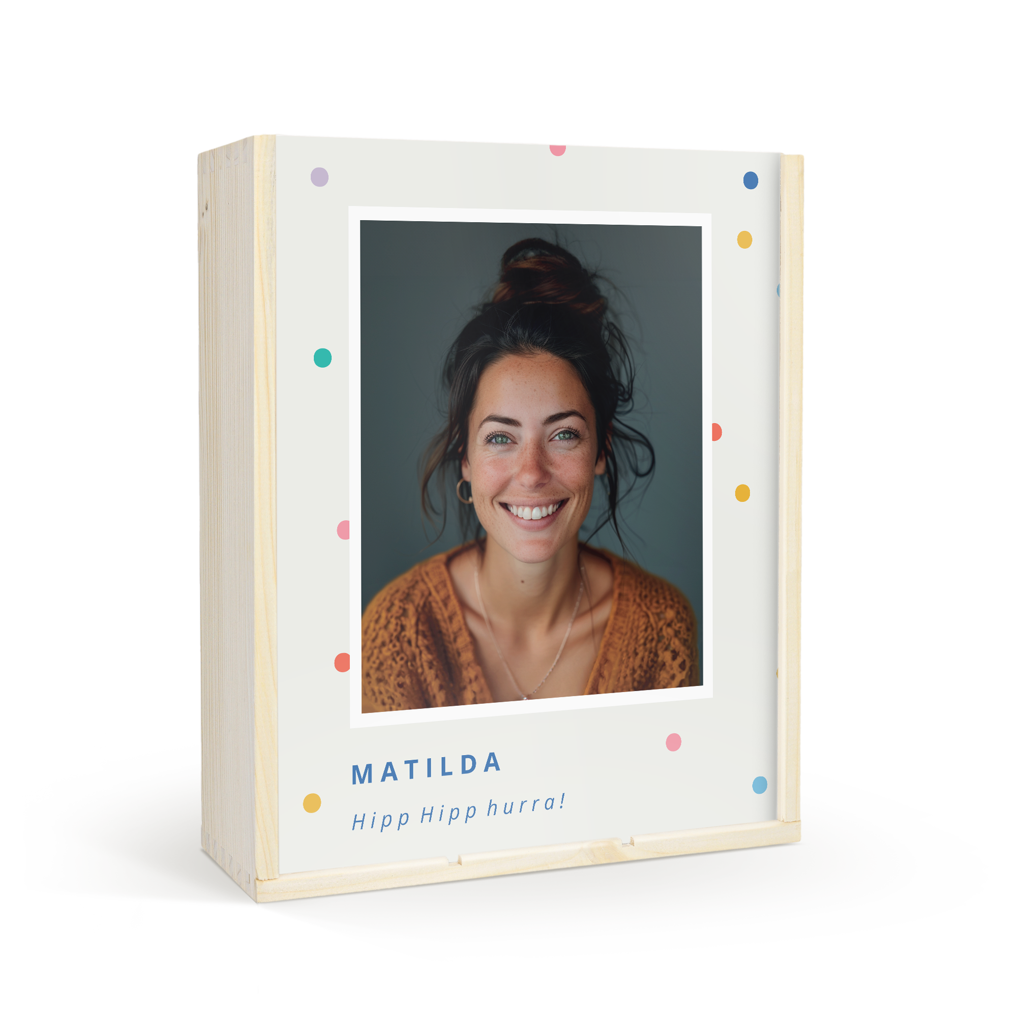 Exklusiv Oude Kaap vinlåda med foto och texten Matilda Hipp Hipp Hurra tryckt på locket