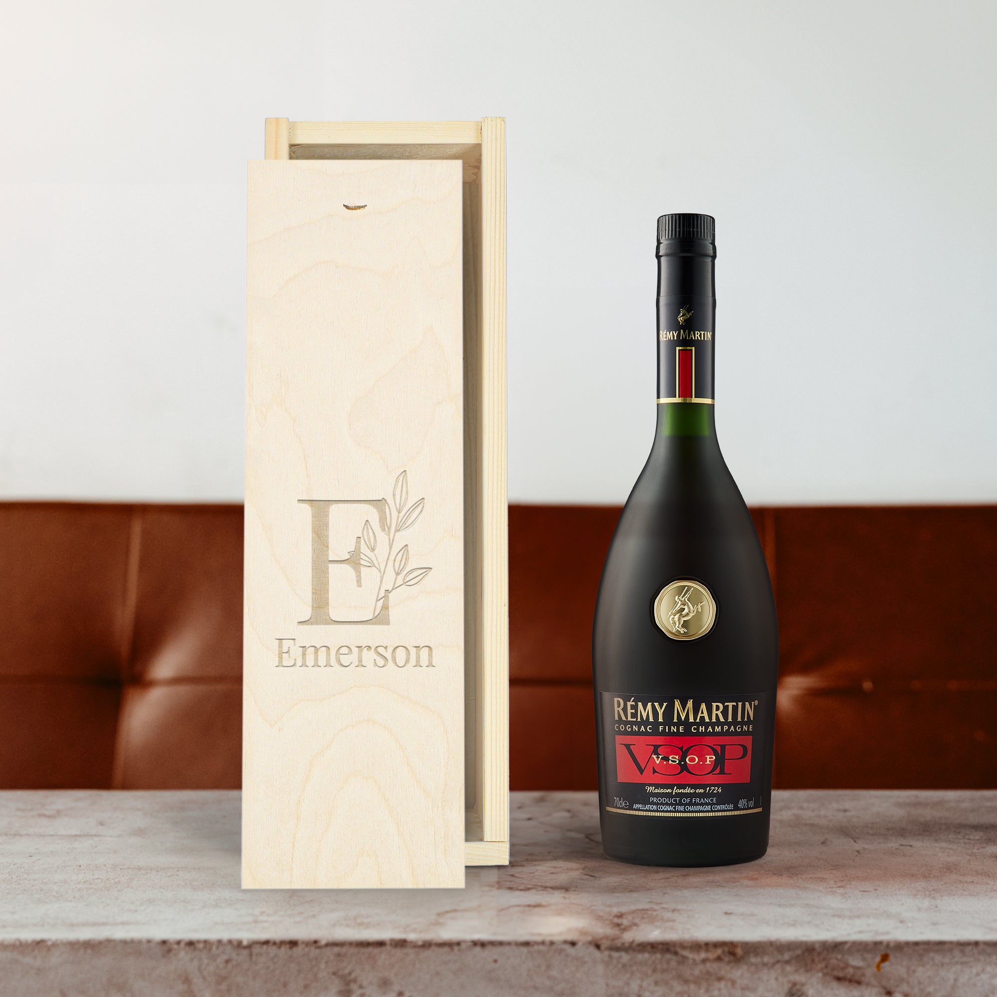 Koniak Remy Martin VSOP w grawerowanej skrzynce