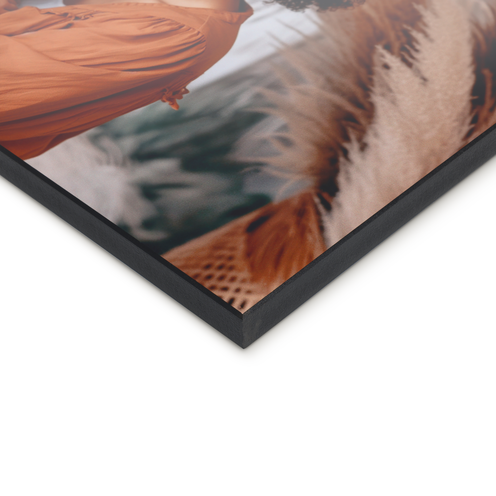 pannello fotografico in legno ChromaLuxe con bordo nero spesso, stampato con una foto personalizzata in primo piano