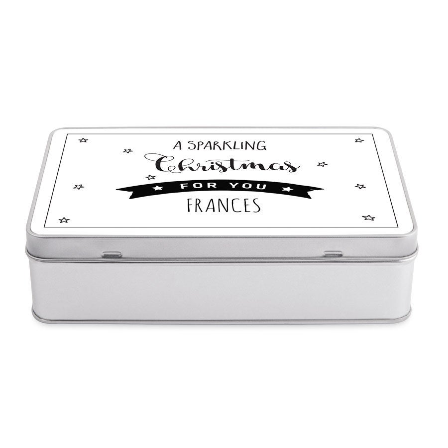 Jouluaiheinen peltirasia tekstillä "A Sparkling Christmas For You" ja nimellä Frances painettuna kanteen, sopii mainiosti jouluvalokuvien ja muistojen säilyttämiseen.