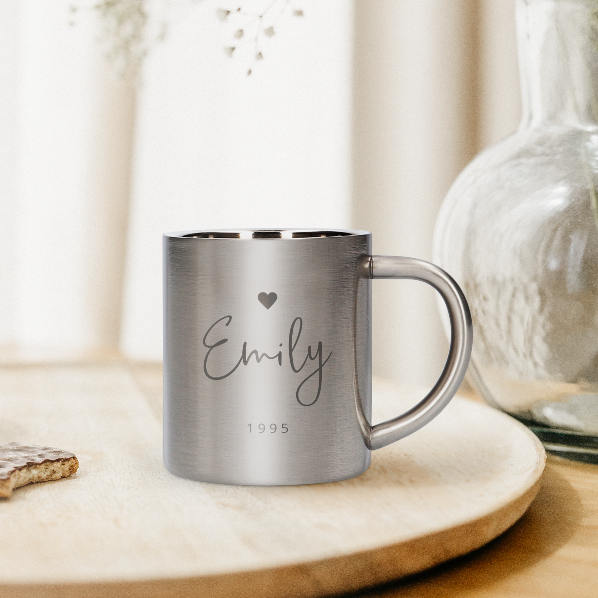 Petit mug métallique personnalisé avec prénom Emily et année 1995 gravés