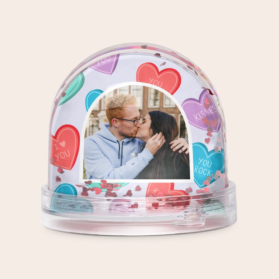 Globo de neve Globo de neve personalizado com foto impressa de casal e corações de glitter coloridos, com frase I love you