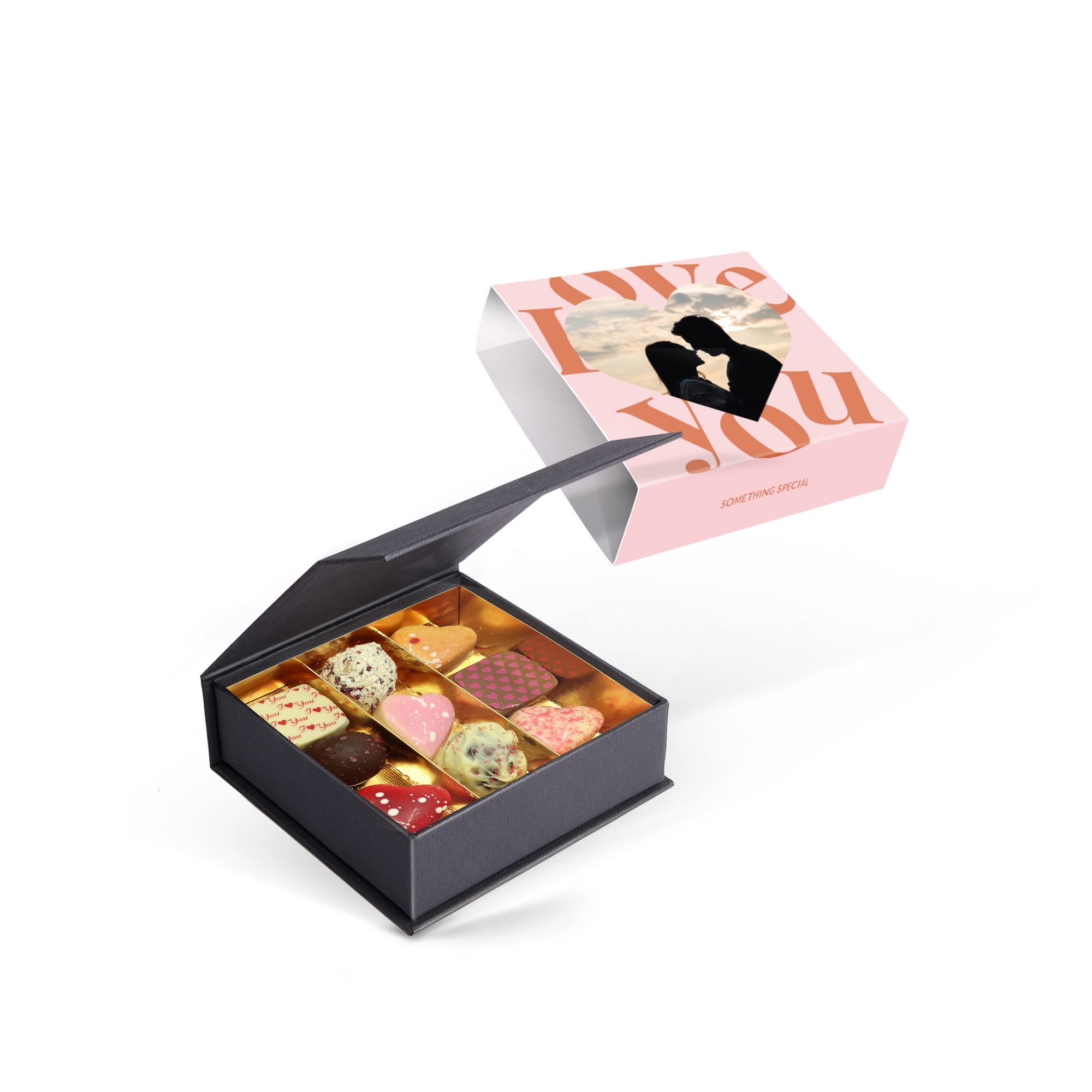 Caixa de presente com 9 chocolates de luxo e tampa personalizada com foto de um casal e a palavra "LOVE".