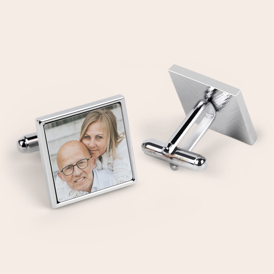 Abotoaduras Botões de punho quadrados prateados personalizados com foto de casal, um presente original para entes queridos.