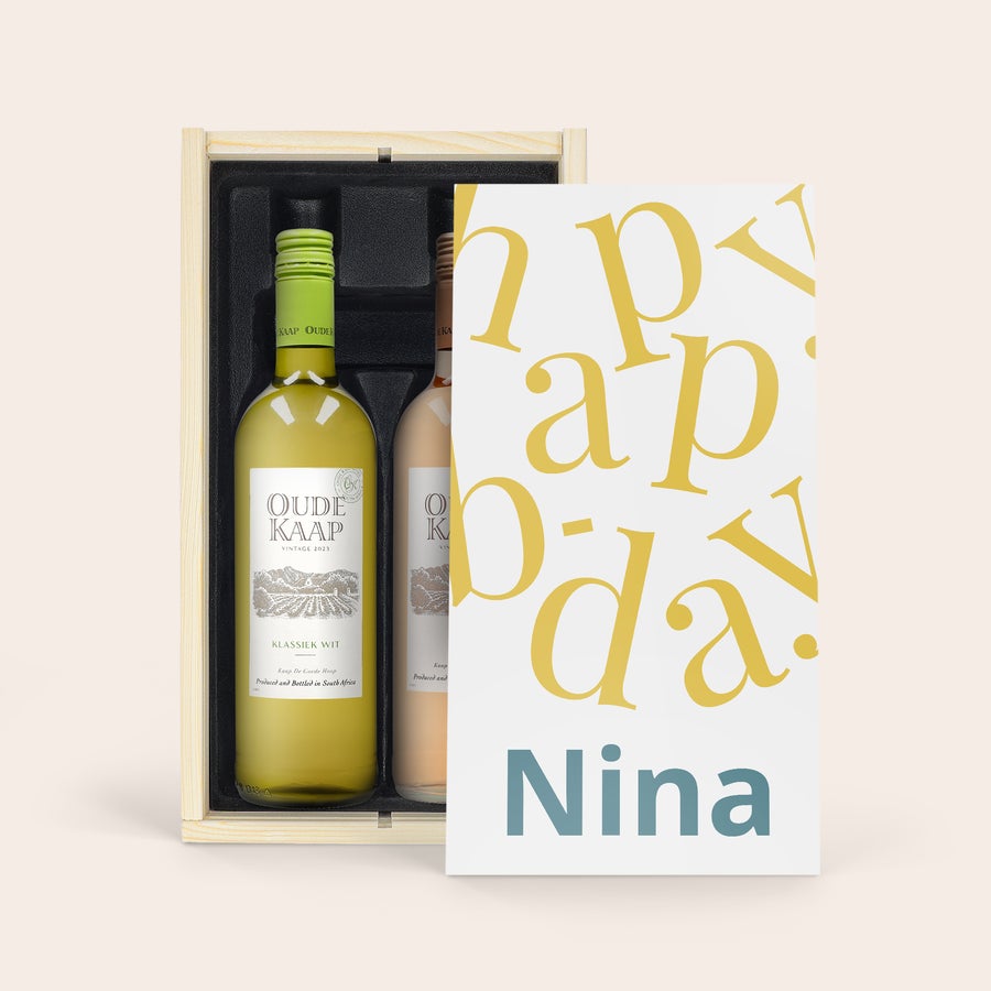 Coffret vin personnalisé - Oude kaap Coffret cadeau personnalisé avec deux bouteilles de vin Oude Kaap rosé et blanc imprimé "Happy Birthday Nina"