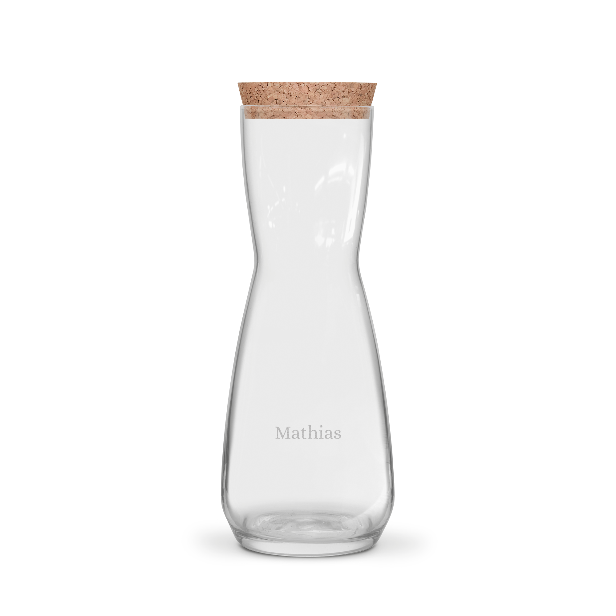 Server din yndlingsdrink i denne smukke indgraverede karaffel med navnet Mathias og korkprop