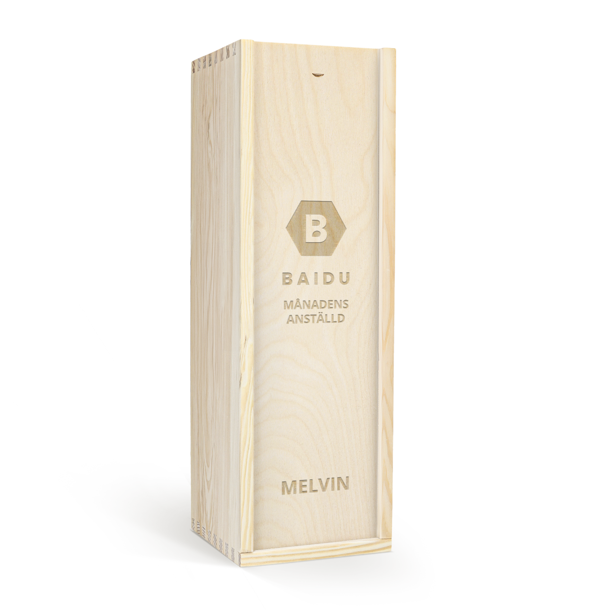 En lyxig vinlåda av trä, graverad med initialen B i en sexkant, namnet BAIDU, texten MÅNADENS ANSTÄLLD och namnet MELVIN.