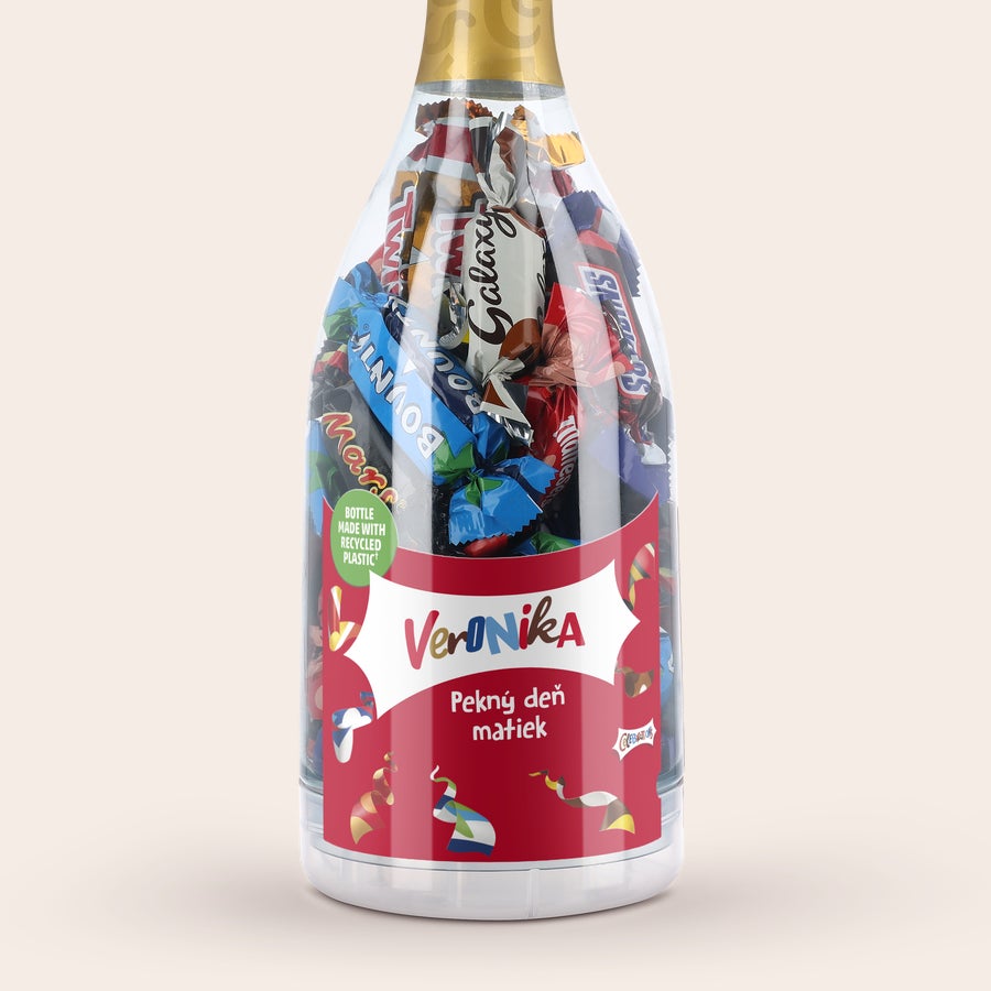 Celebrations Personalizovaná krabička Celebrations s menom Veronika a textom "Pekný deň matiek", plnená čokoládami.