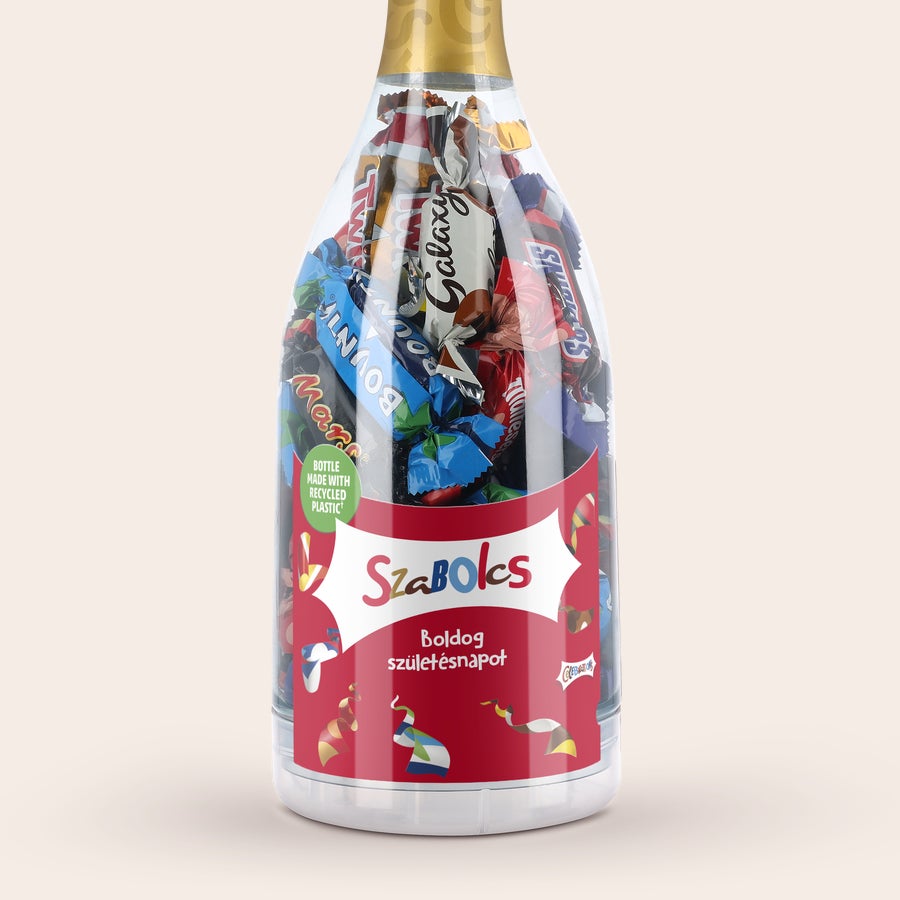 Celebrations Celebrations pezsgősüveg Mars, Snickers és Twix csokoládékkal töltve, Szabolcs névvel és Boldog születésnapot felirattal személyre szabva
